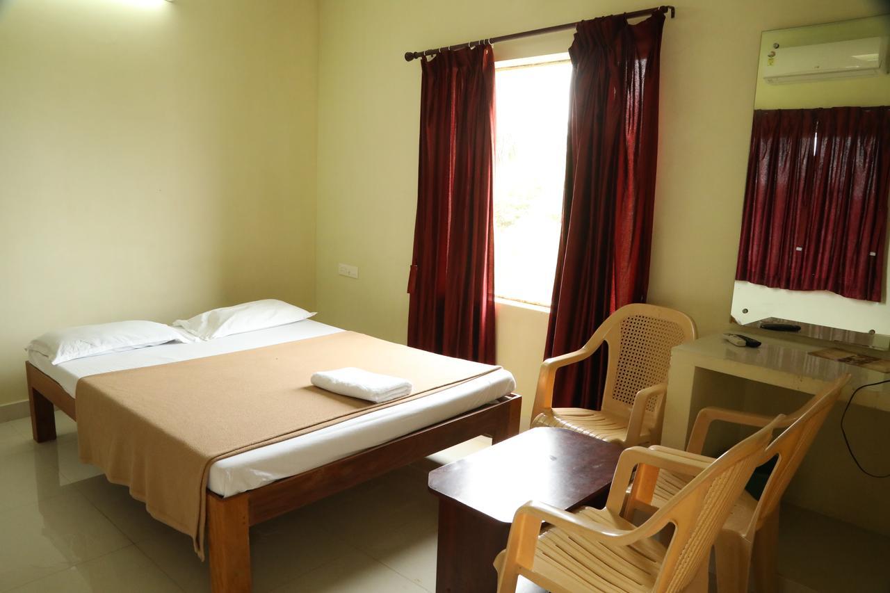 Ganesh Residency Hotel Pondicherry Exterior foto